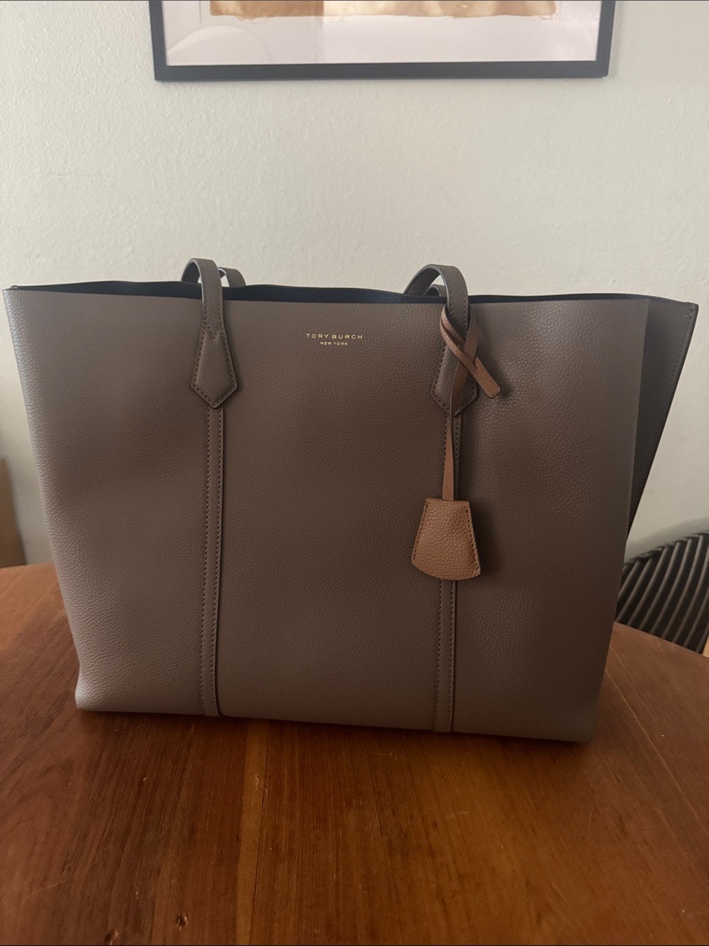 Brand NEW Tory Burch “Perry”Taupe Pebbled Leather Tote with Tan Charm